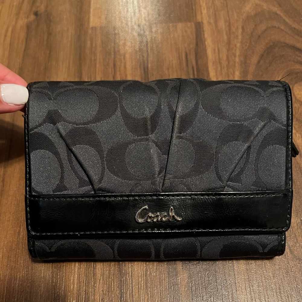 Authentic Coach Wallet - image 1
